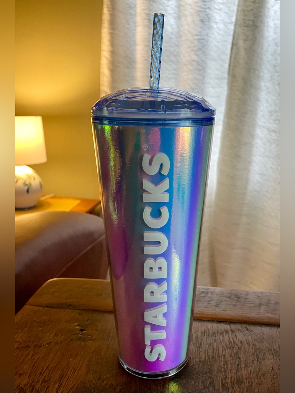 Starbucks Iridescent Hologram Dome Venti Cold Cup 24 fl oz. Summer 2023